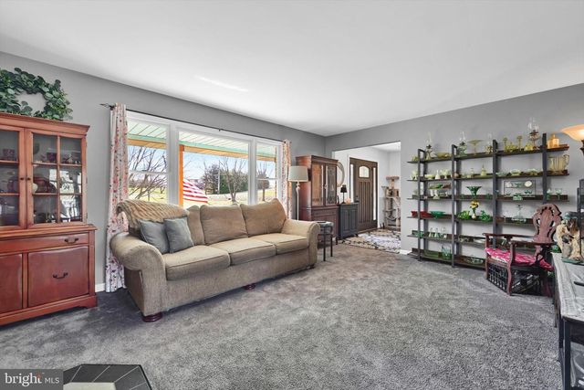 73 HENNE RD, Bernville, PA 19506