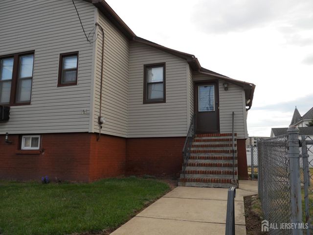 99 Washington Avenue, Carteret, NJ 07008