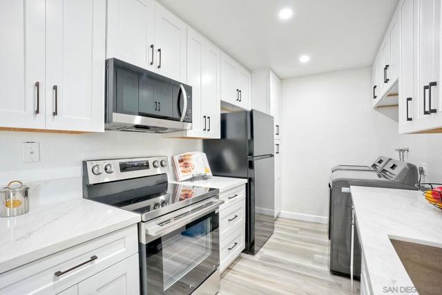 13754 Caminito Vizzini, San Diego, CA 92129