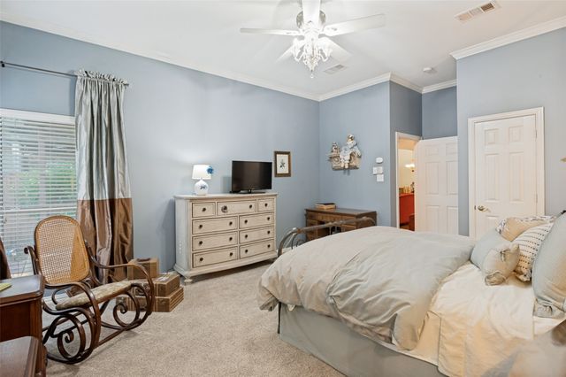 412 Hideaway Court, Euless, TX 76039