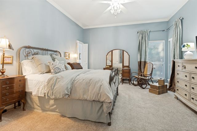 412 Hideaway Court, Euless, TX 76039