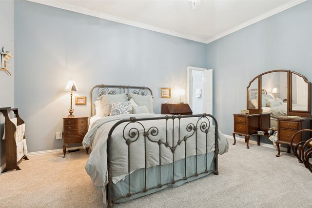 412 Hideaway Court, Euless, TX 76039