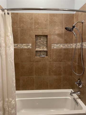412 Hideaway Court, Euless, TX 76039
