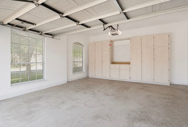 412 Hideaway Court, Euless, TX 76039