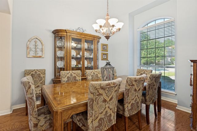 412 Hideaway Court, Euless, TX 76039