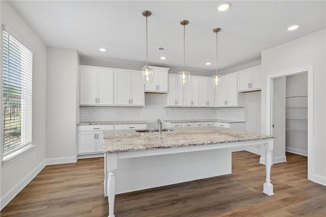 476 Lawson Drive, Mansfield, GA 30055