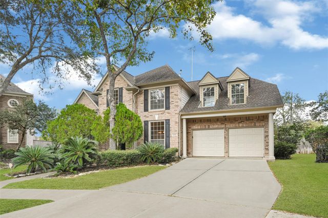 2018 Birnam Glen Drive, Sugar Land, TX 77479