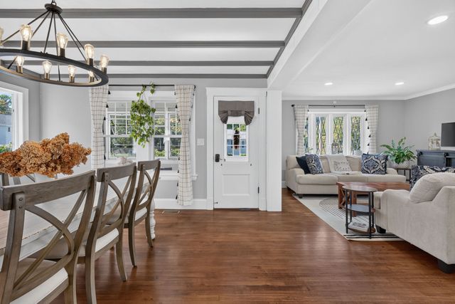50 Lewis St, Franklin, MA 02038