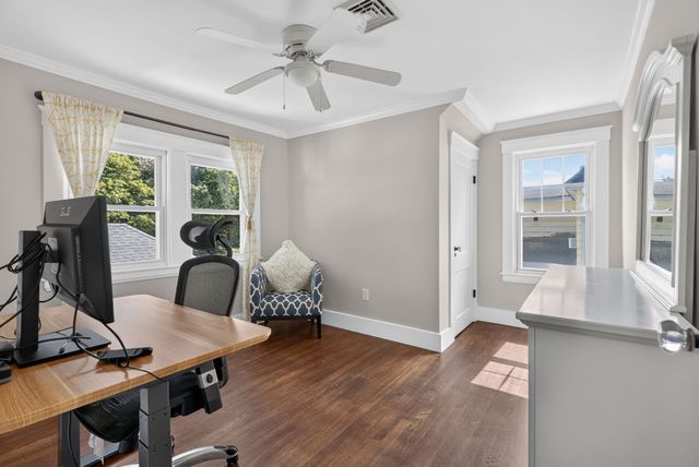 50 Lewis St, Franklin, MA 02038