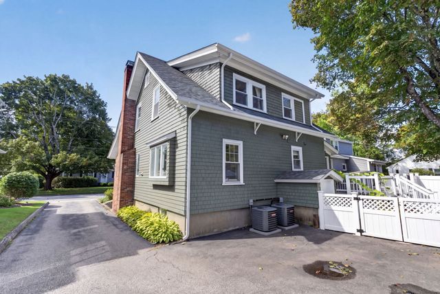 50 Lewis St, Franklin, MA 02038