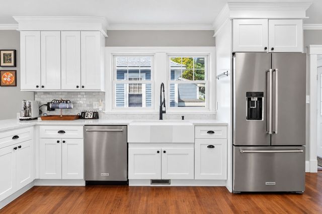 50 Lewis St, Franklin, MA 02038