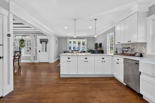 50 Lewis St, Franklin, MA 02038