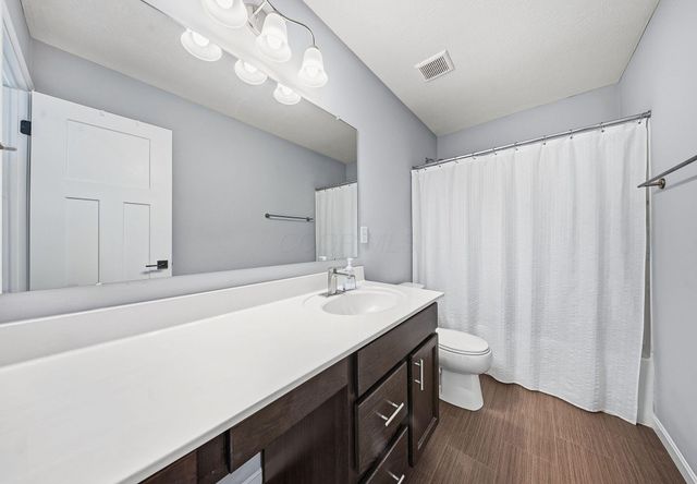 6105 Honey Farm Way, Grove City, OH 43123