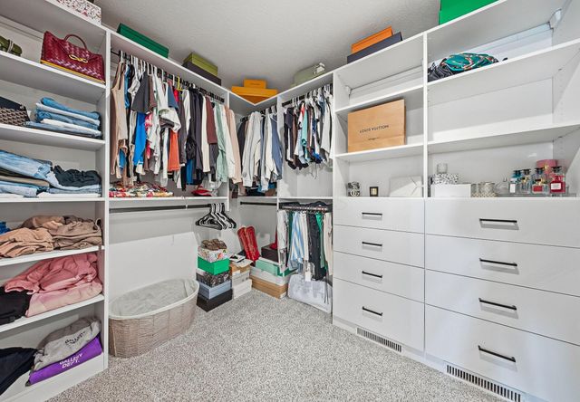 6105 Honey Farm Way, Grove City, OH 43123