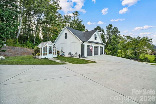 2039 Cane Creek Road, Fletcher, NC 28732