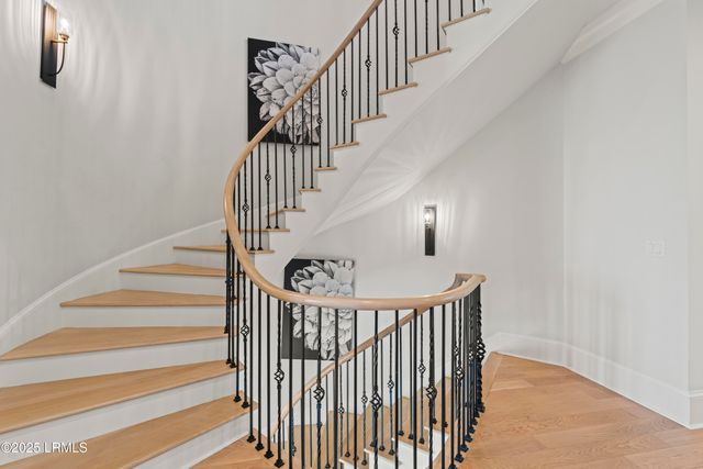 10 Collier Beach Road, Hilton Head Island, SC 29928