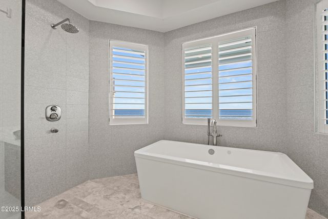 10 Collier Beach Road, Hilton Head Island, SC 29928