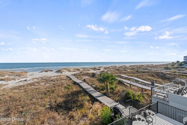 10 Collier Beach Road, Hilton Head Island, SC 29928