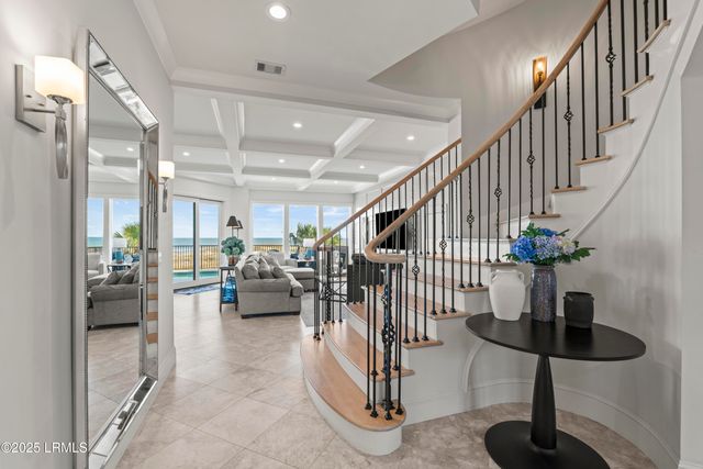 10 Collier Beach Road, Hilton Head Island, SC 29928