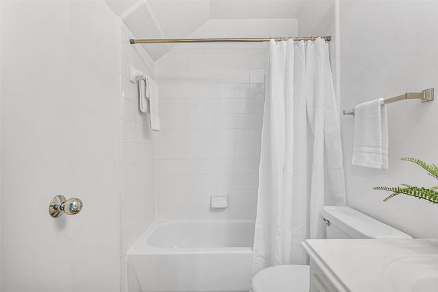 1720 Bevis Street, Houston, TX 77008