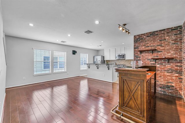 1720 Bevis Street, Houston, TX 77008