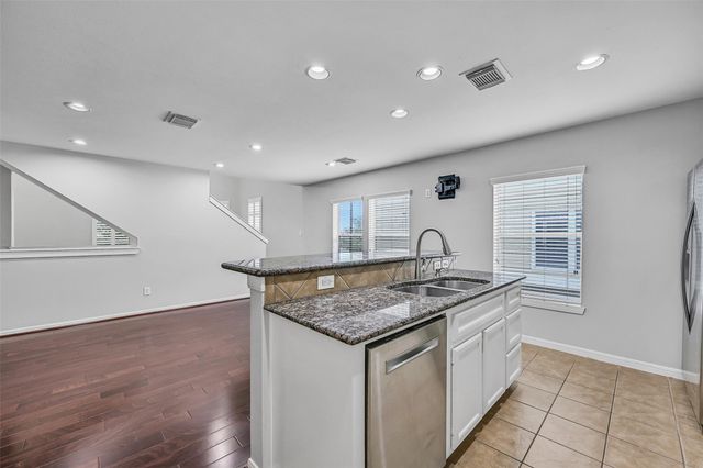 1720 Bevis Street, Houston, TX 77008