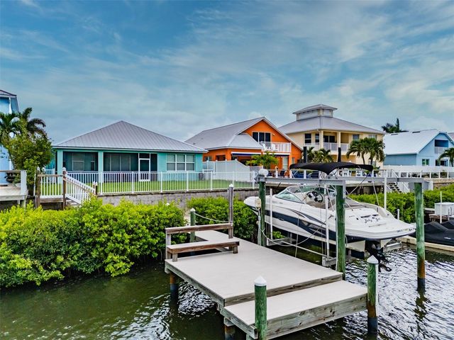 562 BIMINI BAY BOULEVARD, Apollo Beach, FL 33572