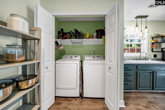 253 Montclaire Circle, West Columbia, SC 29170