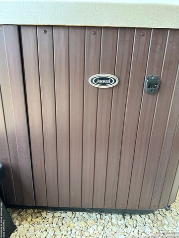 177 Knollwood Cir, Bandera, TX 78003