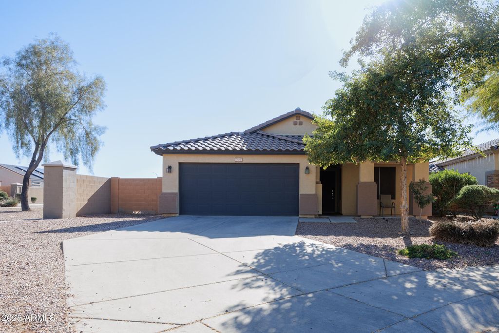 771 W FAIRLANE Court, Casa Grande, AZ 85122