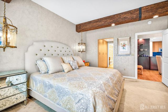 20 Livingston Avenue 903, New Brunswick, NJ 08901