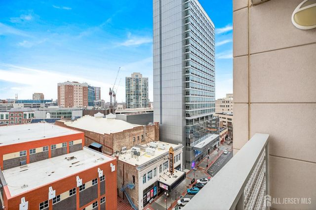 20 Livingston Avenue 903, New Brunswick, NJ 08901