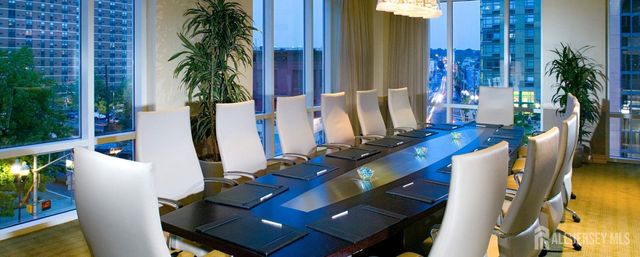 20 Livingston Avenue 903, New Brunswick, NJ 08901