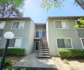 900 Cambridge Dr #122, Benicia, CA 94510