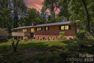 1125 Brockmore Drive, Lenoir, NC 28645