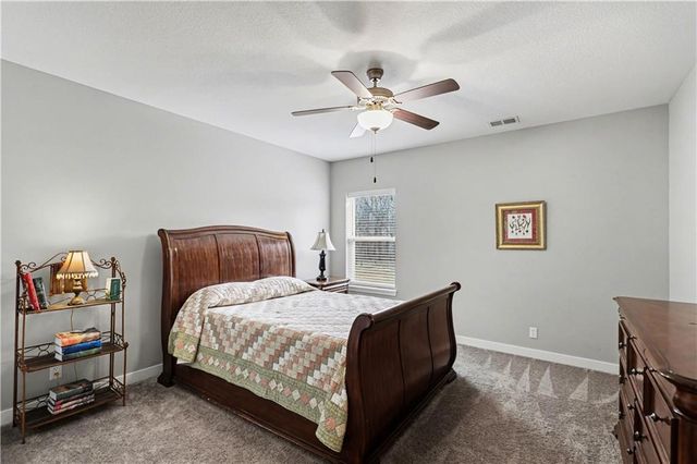 205 E Woodland Avenue, Lone Jack, MO 64070