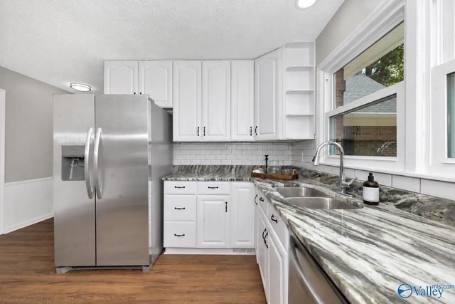 8029 Navios Drive SE, Huntsville, AL 35802