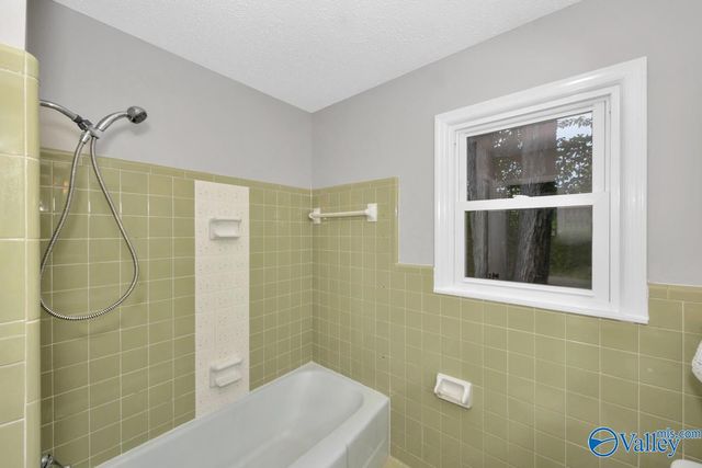 8029 Navios Drive SE, Huntsville, AL 35802