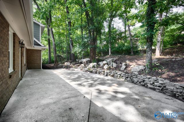 8029 Navios Drive SE, Huntsville, AL 35802