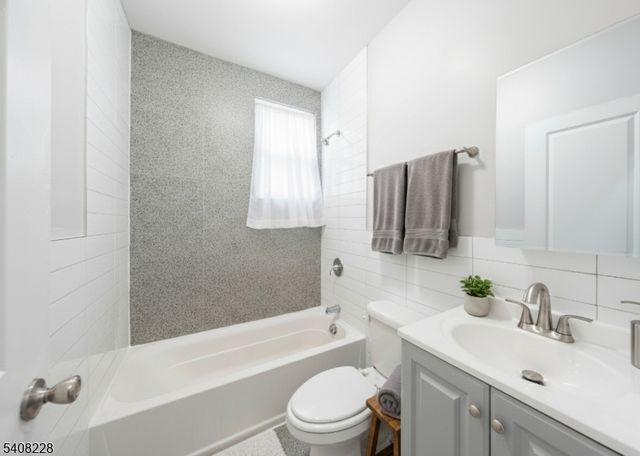 327 S 19Th St, Newark City, NJ 07103