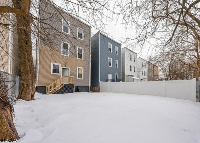 327 S 19Th St, Newark City, NJ 07103