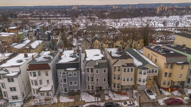 327 S 19Th St, Newark City, NJ 07103