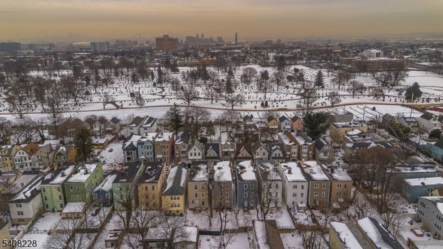 327 S 19Th St, Newark City, NJ 07103