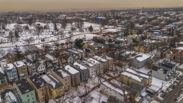 327 S 19Th St, Newark City, NJ 07103