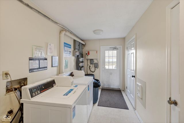 857 Indigo Way 857D, Indianapolis, IN 46260