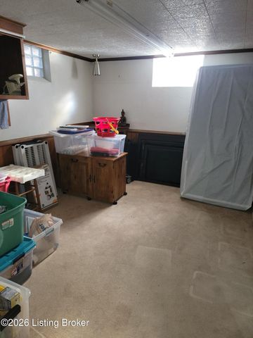 9307 Fairground Rd, Louisville, KY 40291