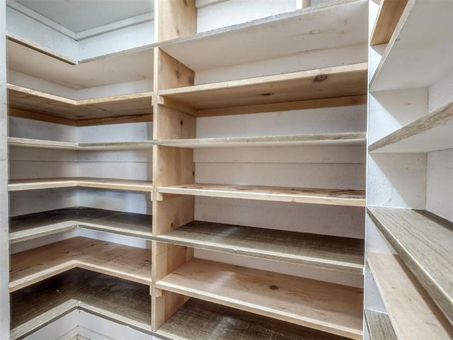 1608 N Sooner Road, Edmond, OK 73034