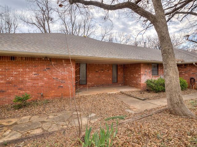 1608 N Sooner Road, Edmond, OK 73034