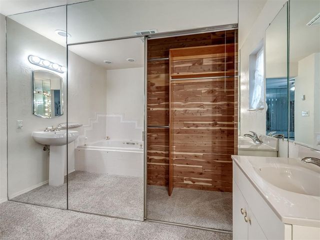 1608 N Sooner Road, Edmond, OK 73034