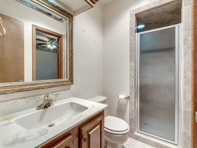 1608 N Sooner Road, Edmond, OK 73034